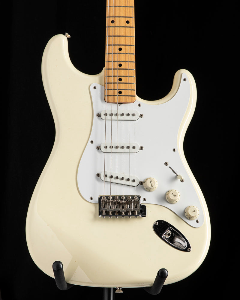 Squier Stratocaster ホワイト Amazon.com: Fender Squier Sonic Stratocaster HT - Arctic