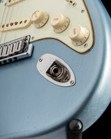 Fender American Ultra Luxe Vintage '60s Stratocaster Ice Blue Metallic