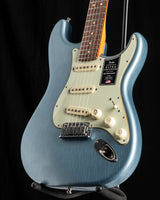 Fender American Ultra Luxe Vintage '60s Stratocaster Ice Blue Metallic