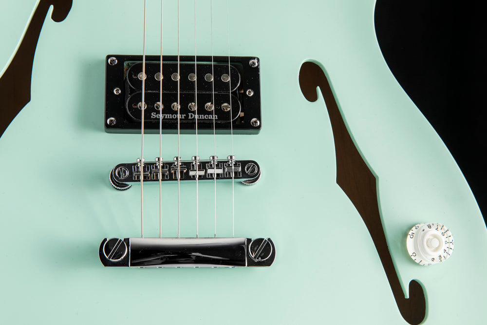 Fender Tom Delonge Starcaster Satin Surf Green