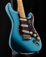 Fender American Professional Classic Stratocaster Lake Placid Blue