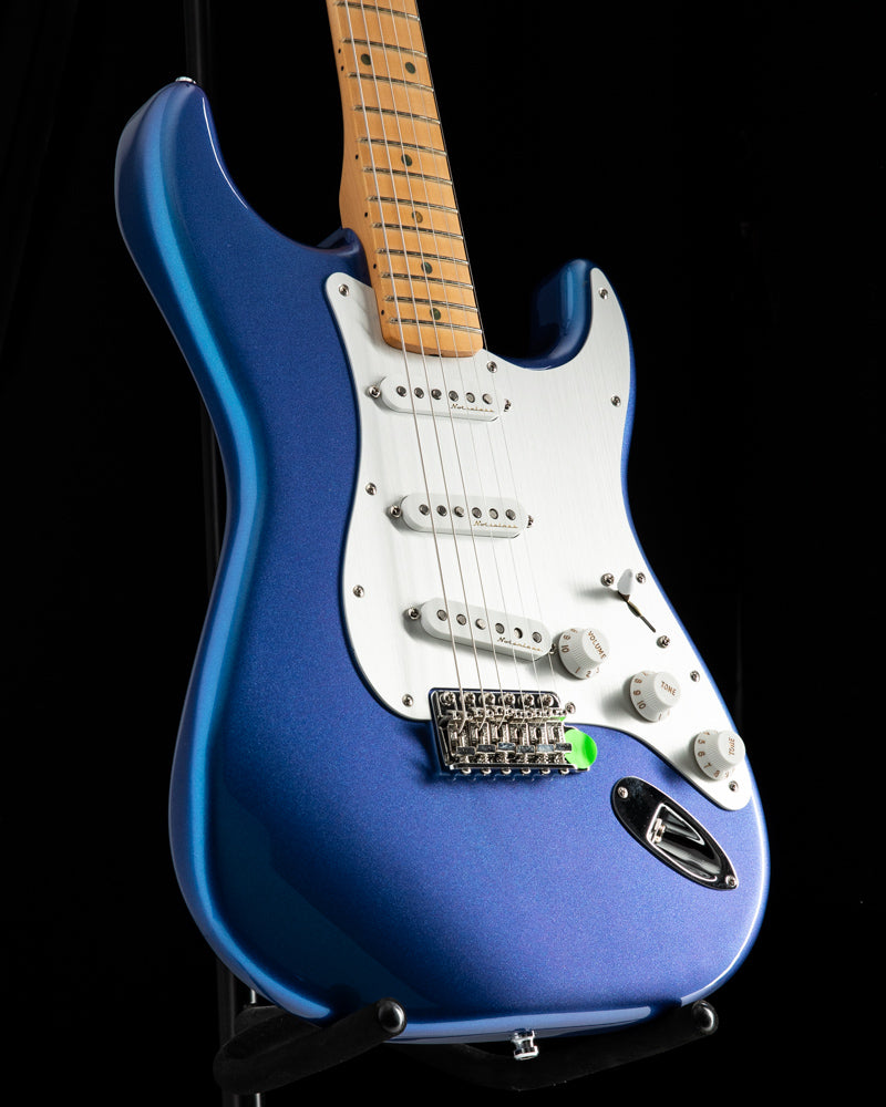 Fender Stratocaster ブルー Lexus and Fender build a gleaming blue Stratocaster guitar