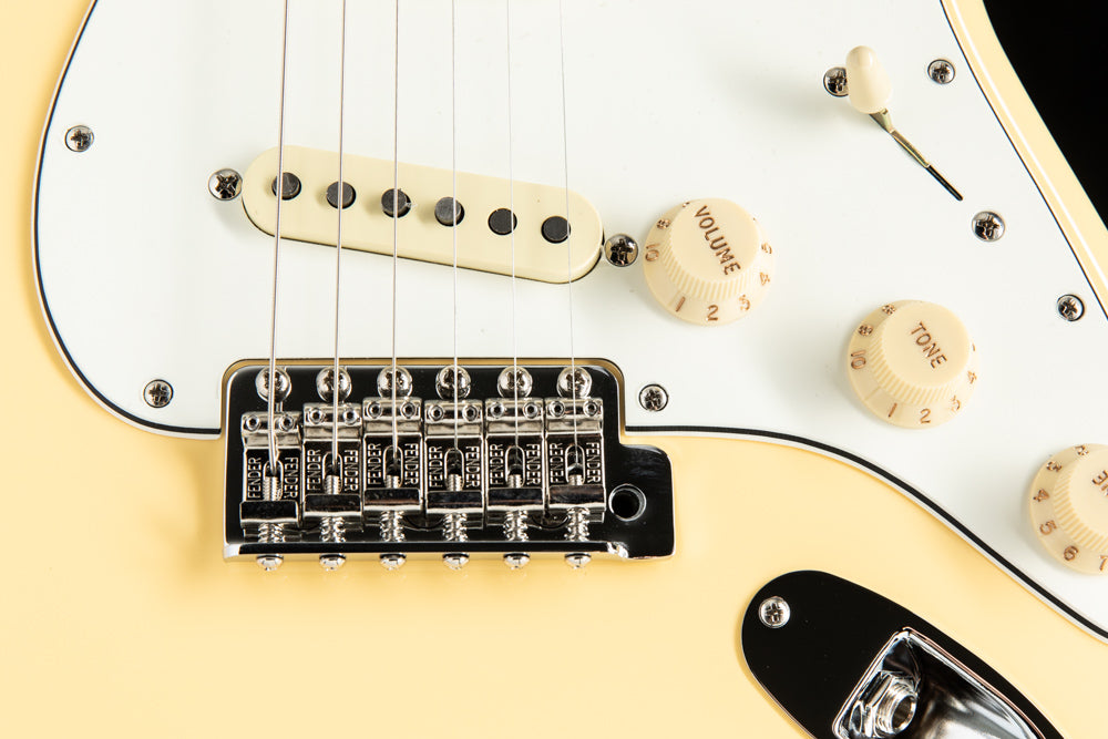 Fender Vintera II 70s Stratocaster 白ホワイト Vintera II 70's Stratocaster - Vintage White – Dave's Guitar Shop