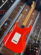 Fender Player II Stratocaster Coral Red w/Gator Gigbag