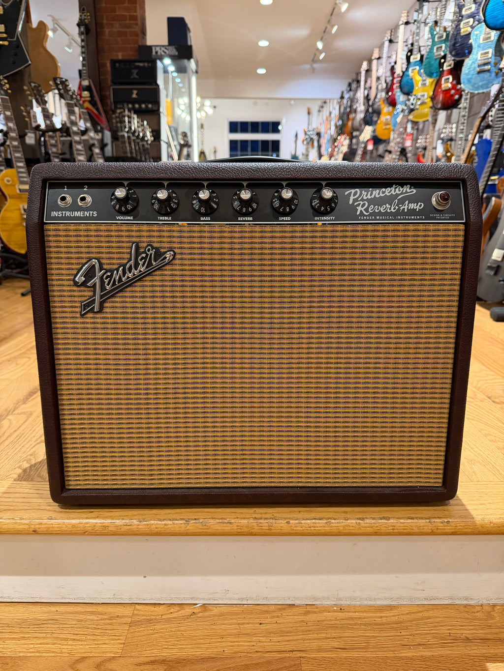 UT　 FENDER ‘65 PRINCETON REVERB Used Fender Limited Edition '65 Princeton Reverb Reissue Bordeux Reser