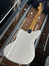 Fender Player II Jaguar Polar White w/Gator Gigbag