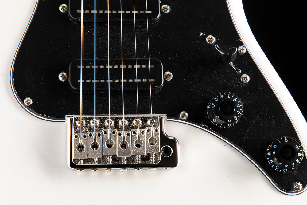 Paul Reed Smith SE NF3 Pearl White Paul Reed Smith SE NF3 Pearl White