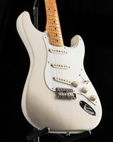 Used Fender American Vintage Reissue '57 Stratocaster White Blonde