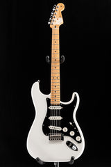 Used Fender Player Stratocaster Polar White