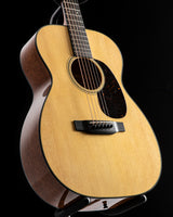 Used Martin 00-18 Standard