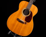 Used Martin 000-16