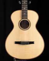 Used Taylor 712e-N Natural