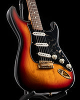 Used Fender Stevie Ray Vaughn Signature Stratocaster 3-Tone Sunburst