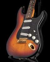 Used Fender Stevie Ray Vaughn Signature Stratocaster 3-Tone Sunburst