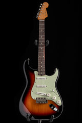 Used Fender Vintera '60s Stratocaster 3-Tone Sunburst