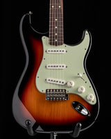 Used Fender Vintera '60s Stratocaster 3-Tone Sunburst