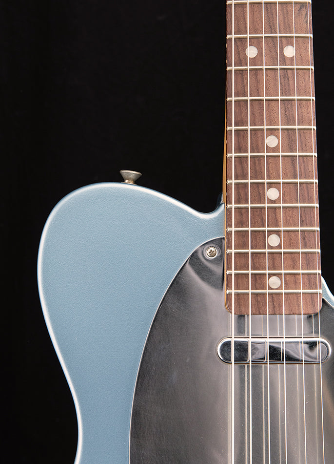 Fender Chrissie Hynde Telecaster Iced Blue Metallic