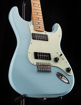 Fender Noventa Stratocaster Daphne Blue