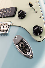 Fender Noventa Stratocaster Daphne Blue