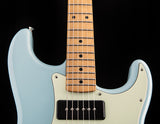 Fender Noventa Stratocaster Daphne Blue