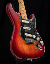 Fender Ultra Luxe Stratocaster Plasma Red Burst