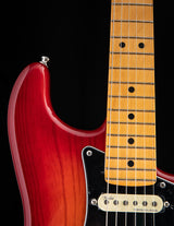 Fender Ultra Luxe Stratocaster Plasma Red Burst
