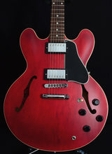 Used Gibson Memphis ES-335 Dot Satin Cherry-Brian's Guitars