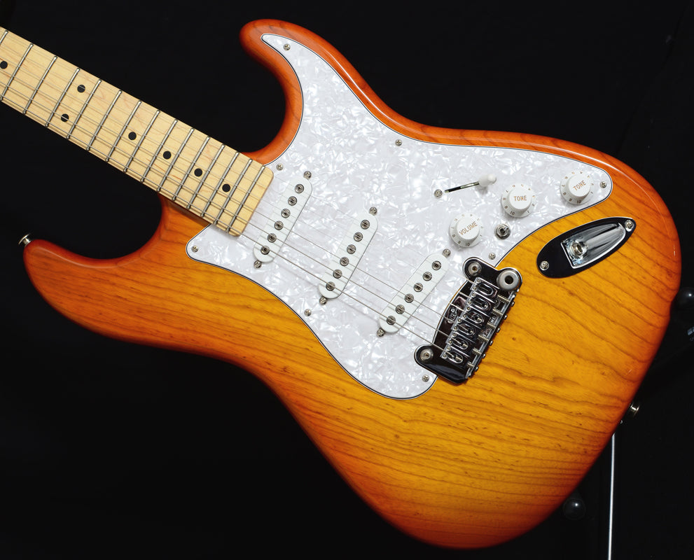 Used G&L S-500 Honeyburst