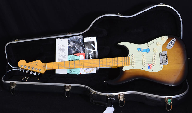 Used Fender American Deluxe Stratocaster 2 Tone Sunburst-Brian's Guitars