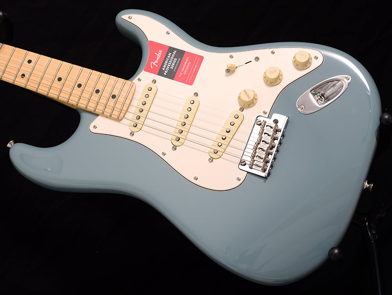 Fender American Professional Stratocaster Sonic Gray | Gray Fenders