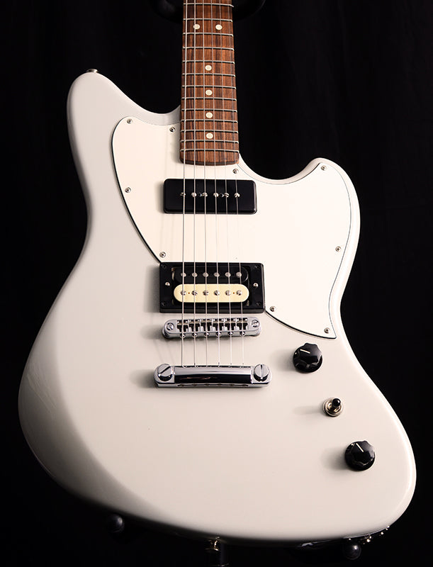 Fender Alternate Reality Powercaster White Opal