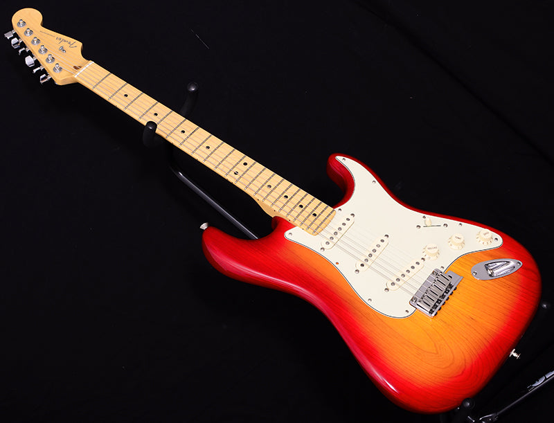 Used Fender 2011 American Deluxe Stratocaster