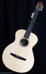 Taylor Academy 12e-N Nylon-Brian's Guitars