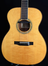 Used Larrivee OM-09-Brian's Guitars