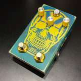 Beetronics Octahive High Gain Fuzz Effects Pedal Custom Yellow Skull