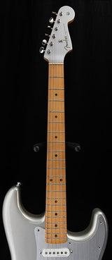 Fender H.E.R. Stratocaster Chrome Glow