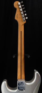 Fender H.E.R. Stratocaster Chrome Glow