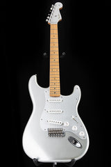 Fender H.E.R. Stratocaster Chrome Glow