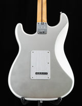 Fender H.E.R. Stratocaster Chrome Glow