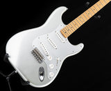 Fender H.E.R. Stratocaster Chrome Glow