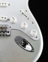 Fender H.E.R. Stratocaster Chrome Glow