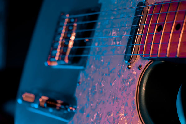 Telecaster vs. Stratocaster Fender Guitars