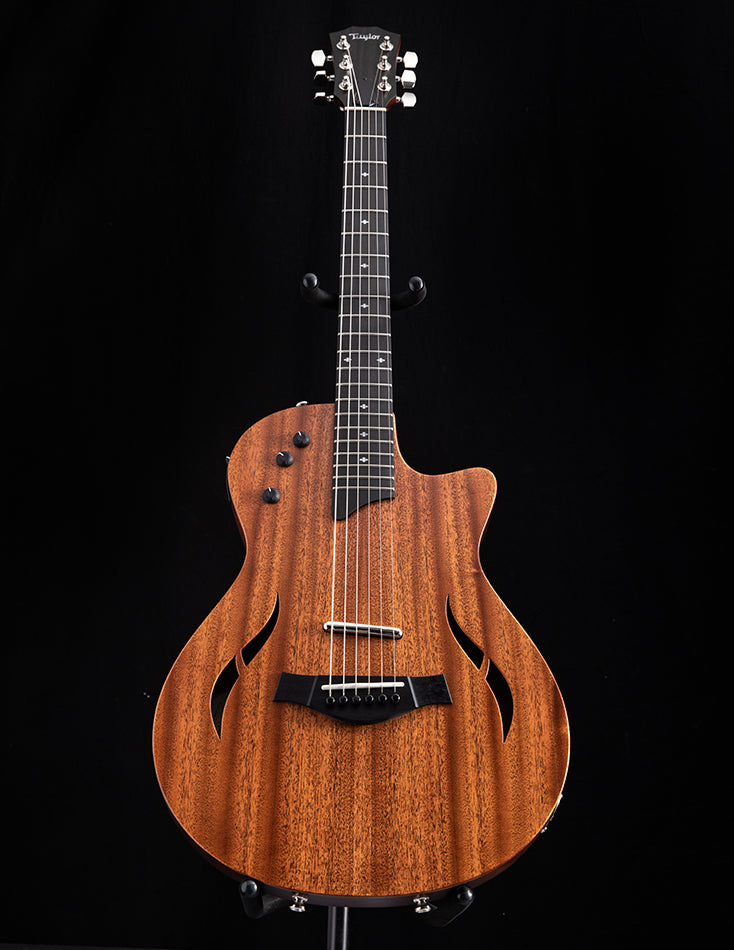 Used Taylor T5z Classic Mahogany