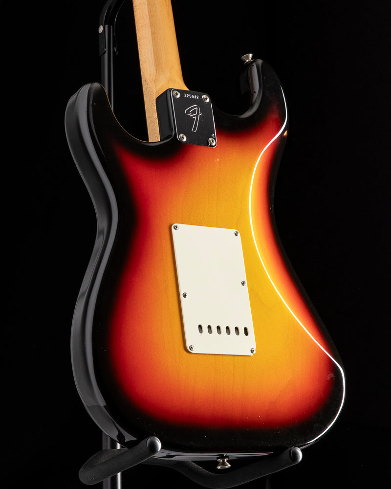 1966 Fender Stratocaster 3 Tone Sunburst