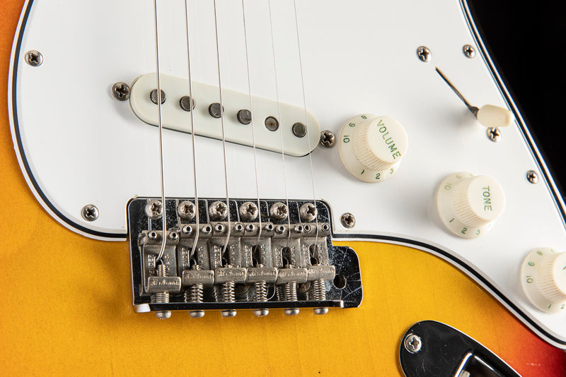 1966 Fender Stratocaster 3 Tone Sunburst