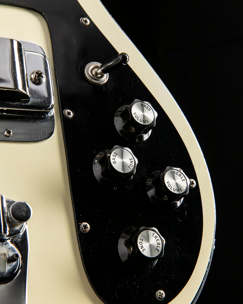 1976 Rickenbacker 4001 White