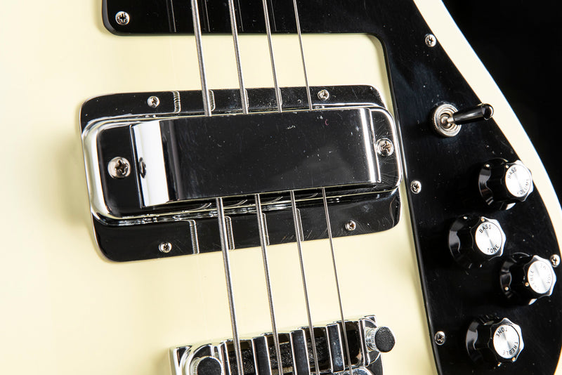 1976 Rickenbacker 4001 White
