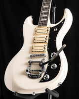 Dunable DE Gnarwhal Baritone White Bigsby