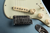 Fender American Ultra Luxe Vintage '60s Stratocaster Ice Blue Metallic