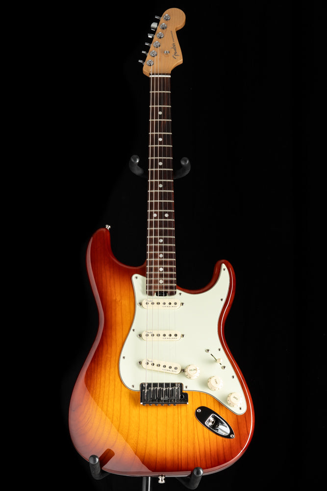 Used Fender American Elite Stratocaster Sienna Sunburst